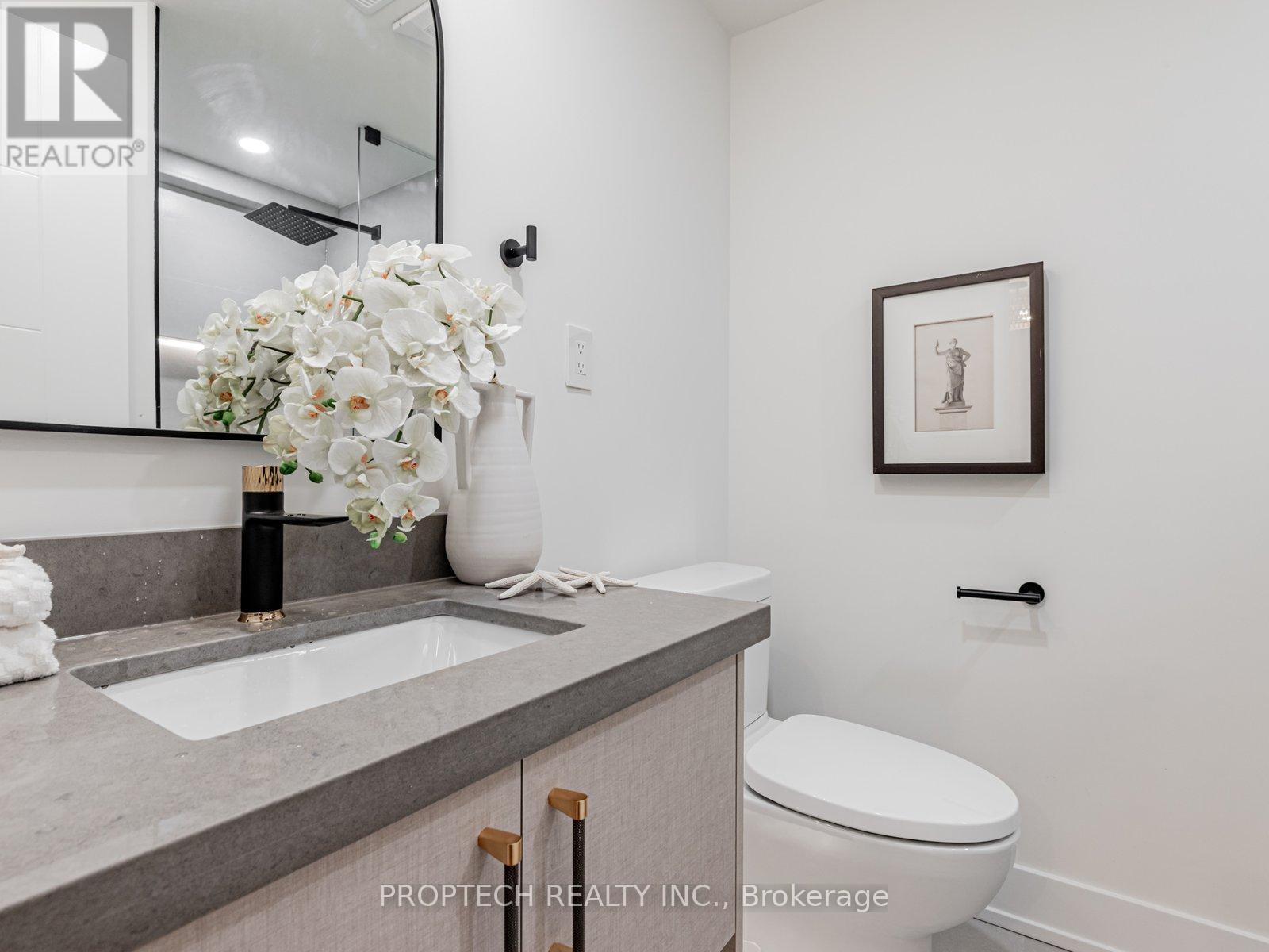 24 Mission Drive, Toronto, Ontario  M3A 2P2 - Photo 27 - C12430456