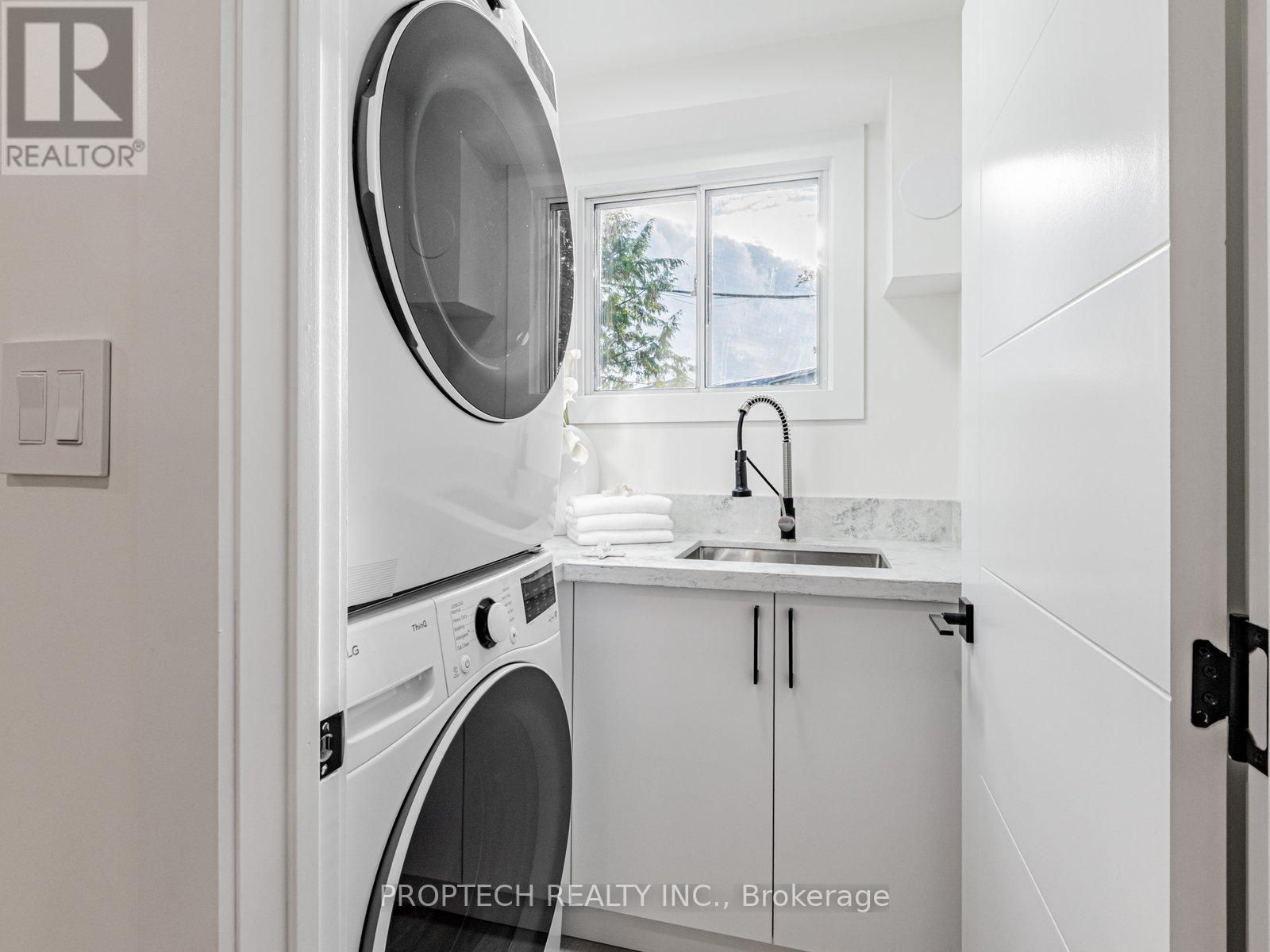 24 Mission Drive, Toronto, Ontario  M3A 2P2 - Photo 28 - C12430456