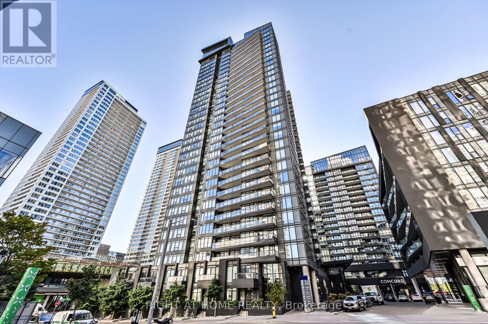 1806 - 80 Queens Wharf Road, Toronto, Ontario  M5V 0J3 - Photo 8 - C12333529