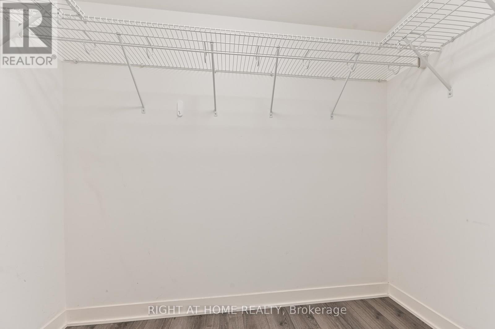 1806 - 80 Queens Wharf Road, Toronto, Ontario  M5V 0J3 - Photo 16 - C12333529
