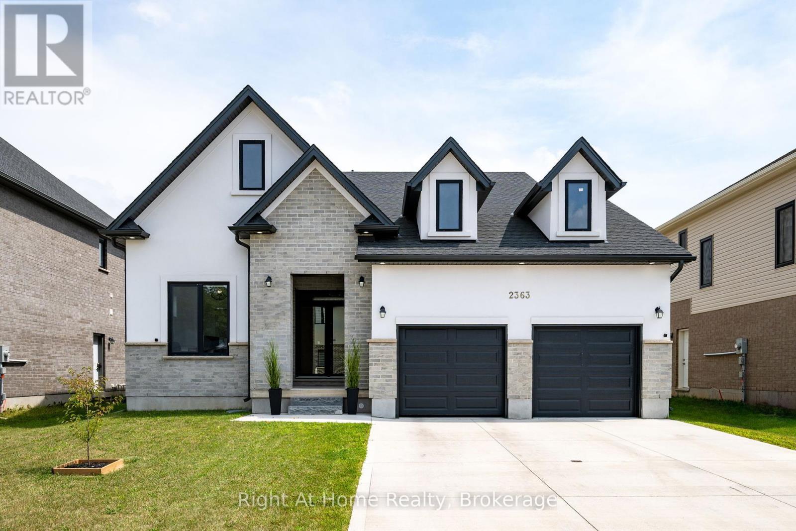 2363 BAKERVILLA STREET, London South, Ontario
