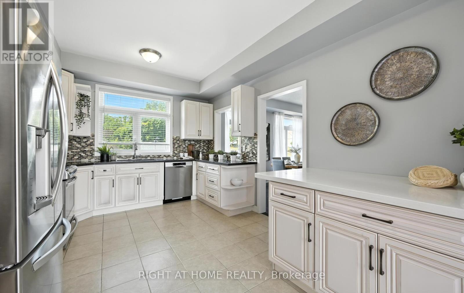 11 - 1299 Glenanna Road, Pickering, Ontario  L1V 3B7 - Photo 9 - E12430449