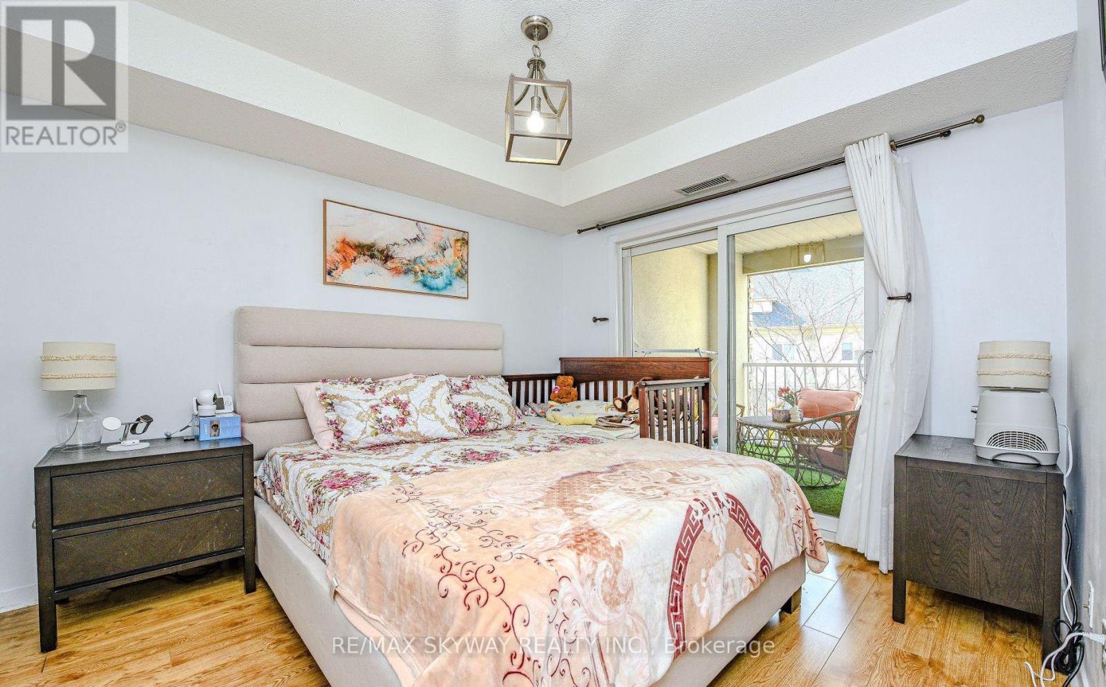 1403 - 8 Dayspring Circle, Brampton, Ontario  L6P 2Z7 - Photo 11 - W12430445
