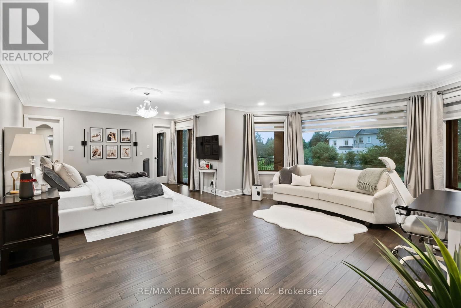 8 Evergreen Avenue, Brampton, Ontario  L6P 0R1 - Photo 21 - W12430460