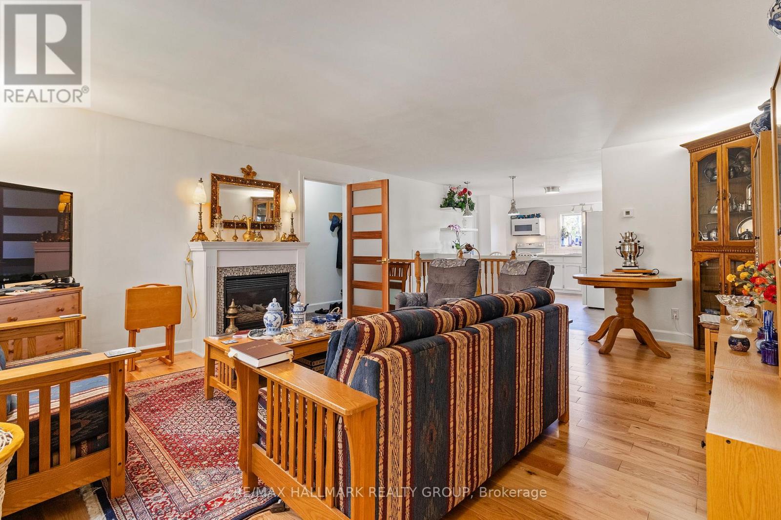 31 Chaffey Street, Brockville, Ontario  K6V 4L5 - Photo 7 - X12430477