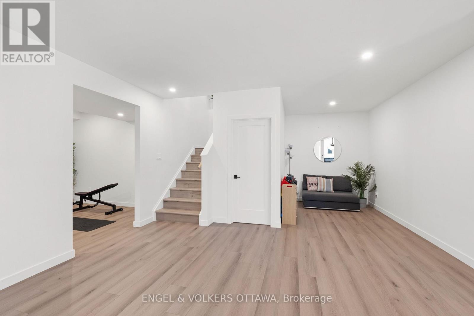 60 Synergy Way, Ottawa, Ontario  K2W 0K3 - Photo 31 - X12430484