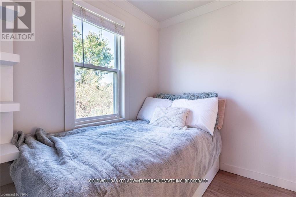802 Highway 20, Pelham (Fenwick), Ontario  L0S 1C0 - Photo 31 - X12430489