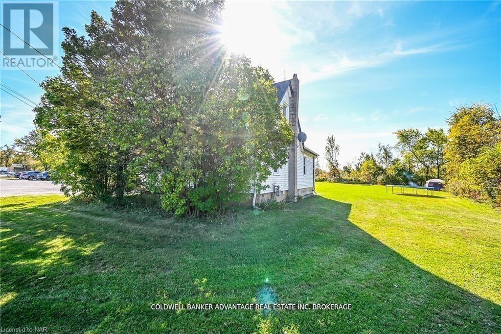 802 Highway 20, Pelham (Fenwick), Ontario  L0S 1C0 - Photo 34 - X12430489