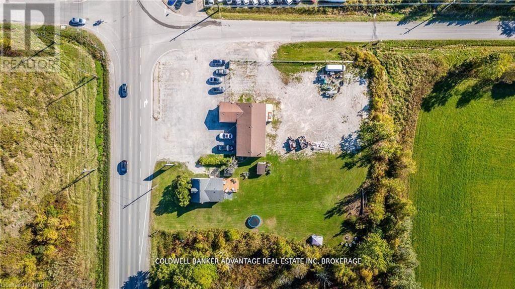 802 Highway 20, Pelham (Fenwick), Ontario  L0S 1C0 - Photo 9 - X12430489