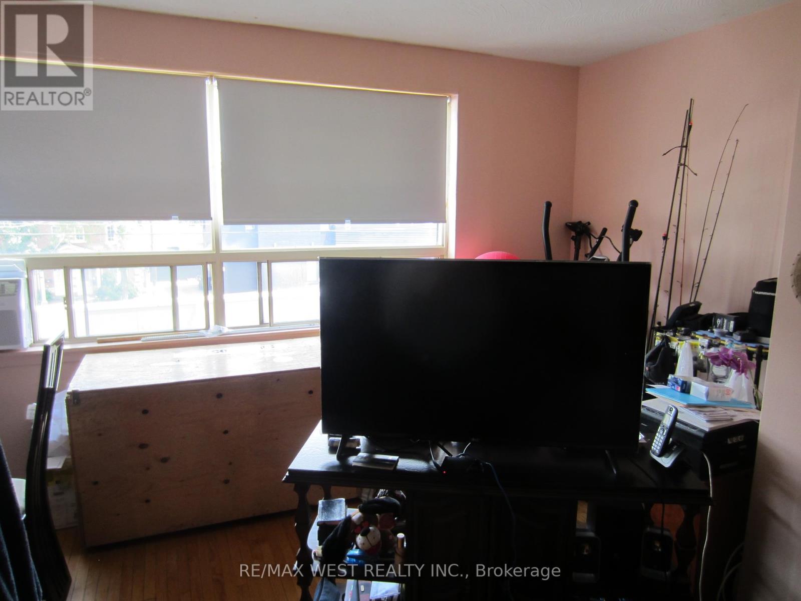 2444 Dufferin Street, Toronto, Ontario  M6E 3T1 - Photo 7 - W12429180