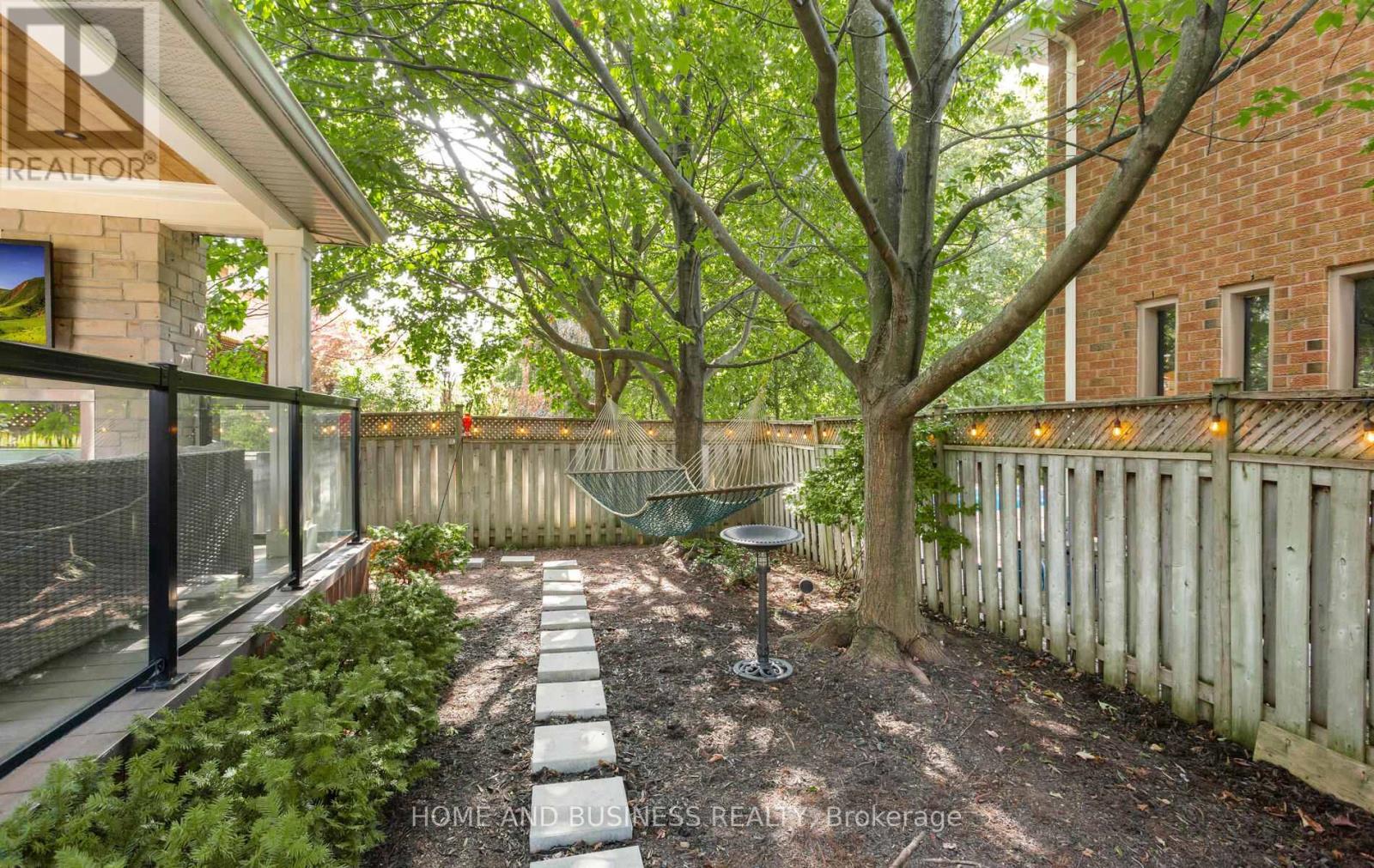 2192 Oakmead Boulevard, Oakville, Ontario  L6H 6B4 - Photo 44 - W12412970
