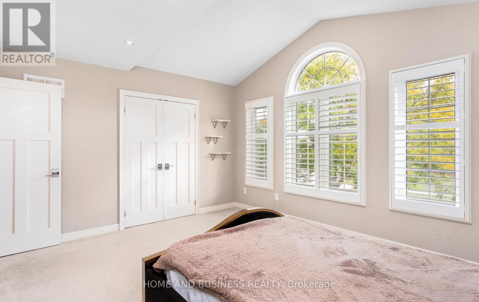 2192 Oakmead Boulevard, Oakville, Ontario  L6H 6B4 - Photo 27 - W12412970