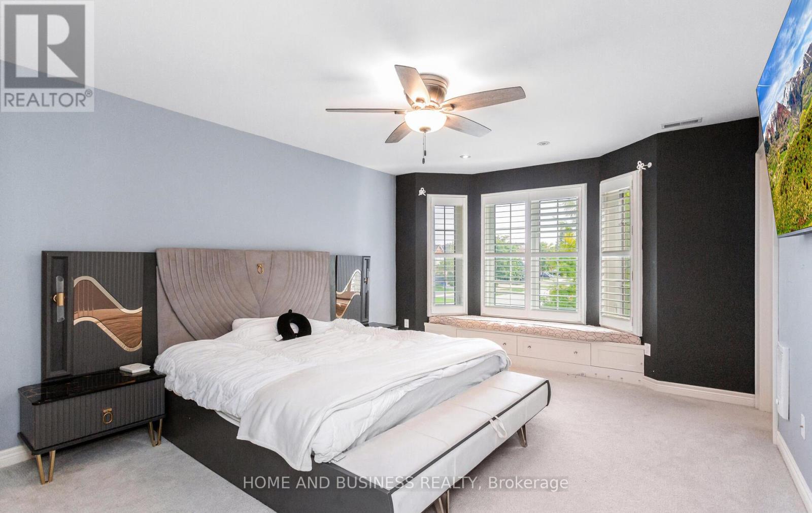2192 Oakmead Boulevard, Oakville, Ontario  L6H 6B4 - Photo 29 - W12412970