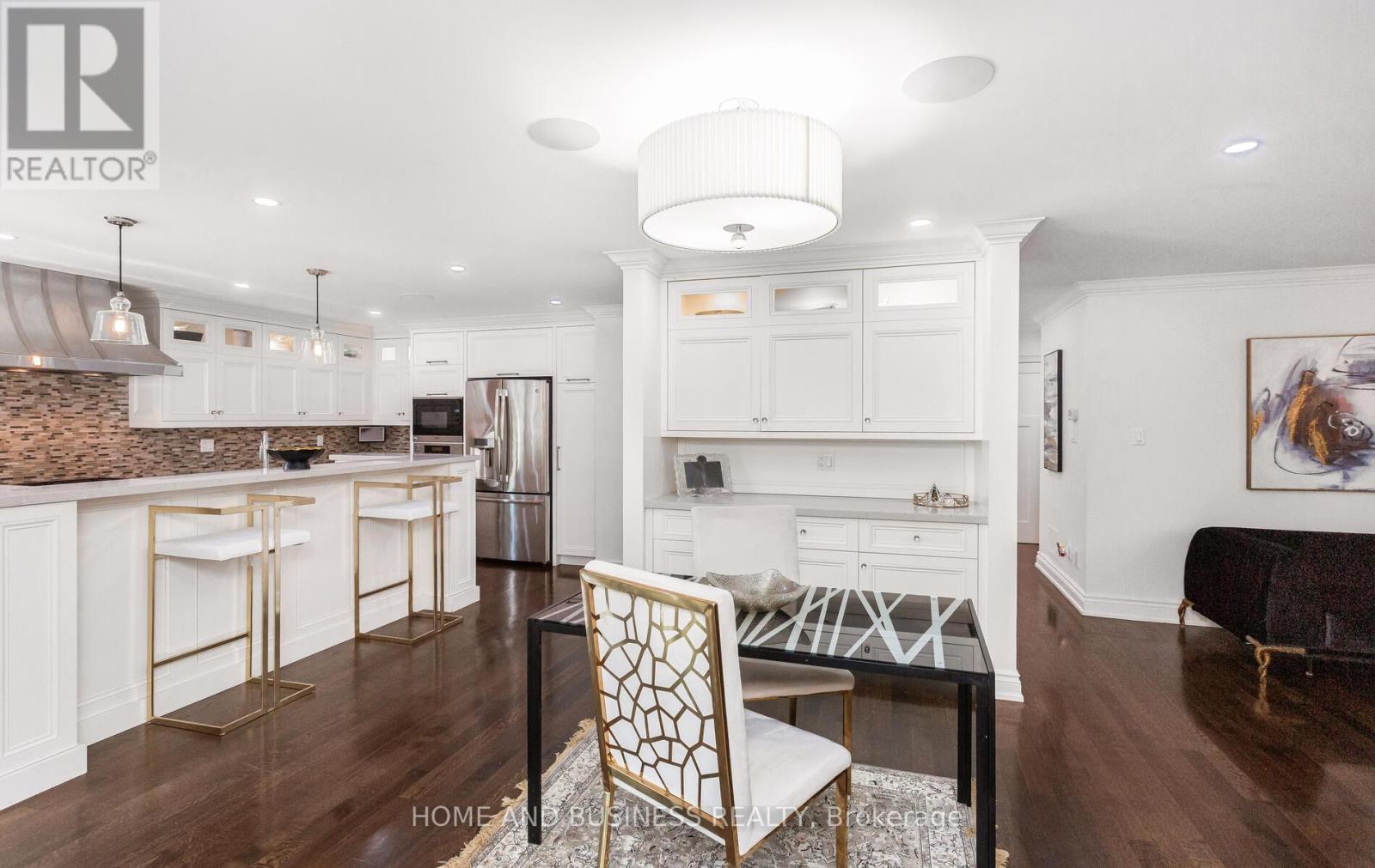 2192 Oakmead Boulevard, Oakville, Ontario  L6H 6B4 - Photo 37 - W12412970