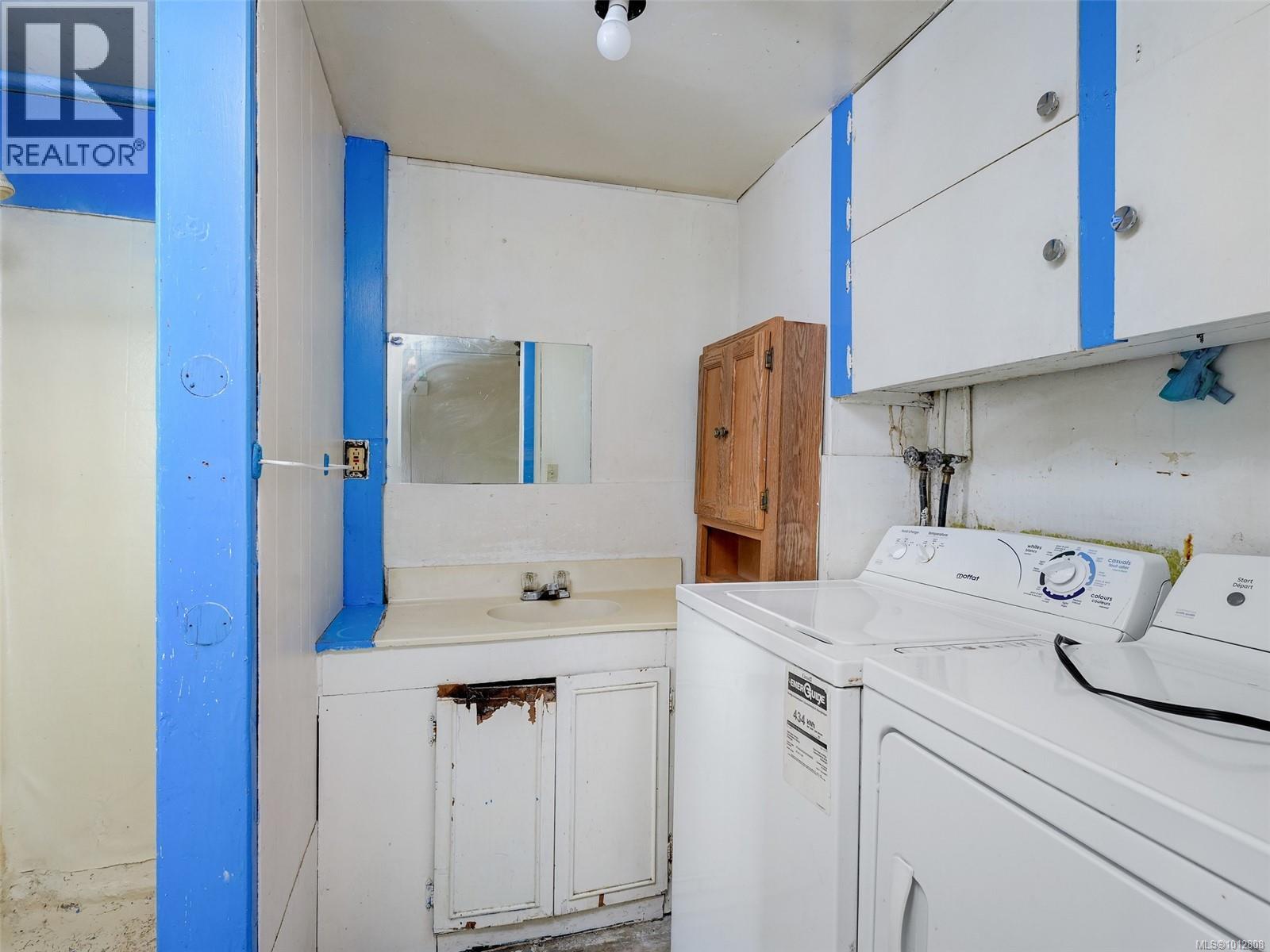 723 Genevieve Rd, Saanich, British Columbia V8X 3R5 - Photo 28 - 1012808