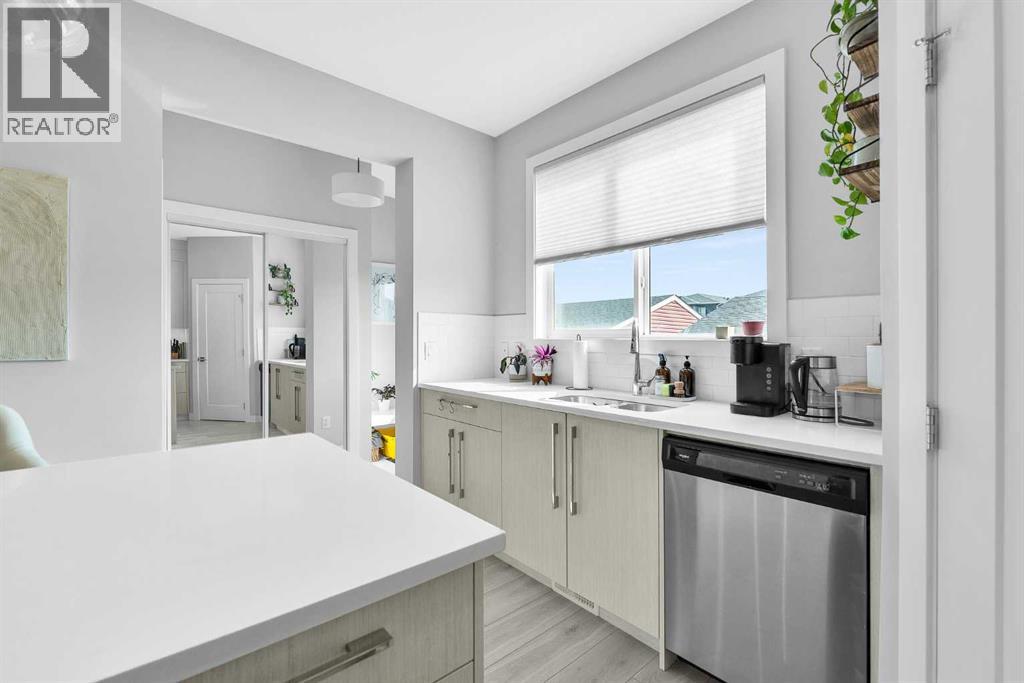 236 Chelsea Manor, Chestermere, Alberta  T1X 2P5 - Photo 21 - A2255785