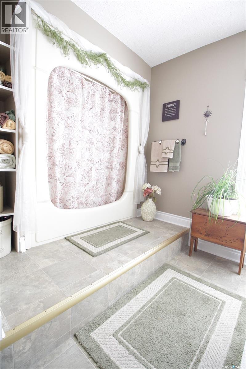 807 Gordon Street, Moosomin, Saskatchewan  S0G 3N0 - Photo 23 - SK019532