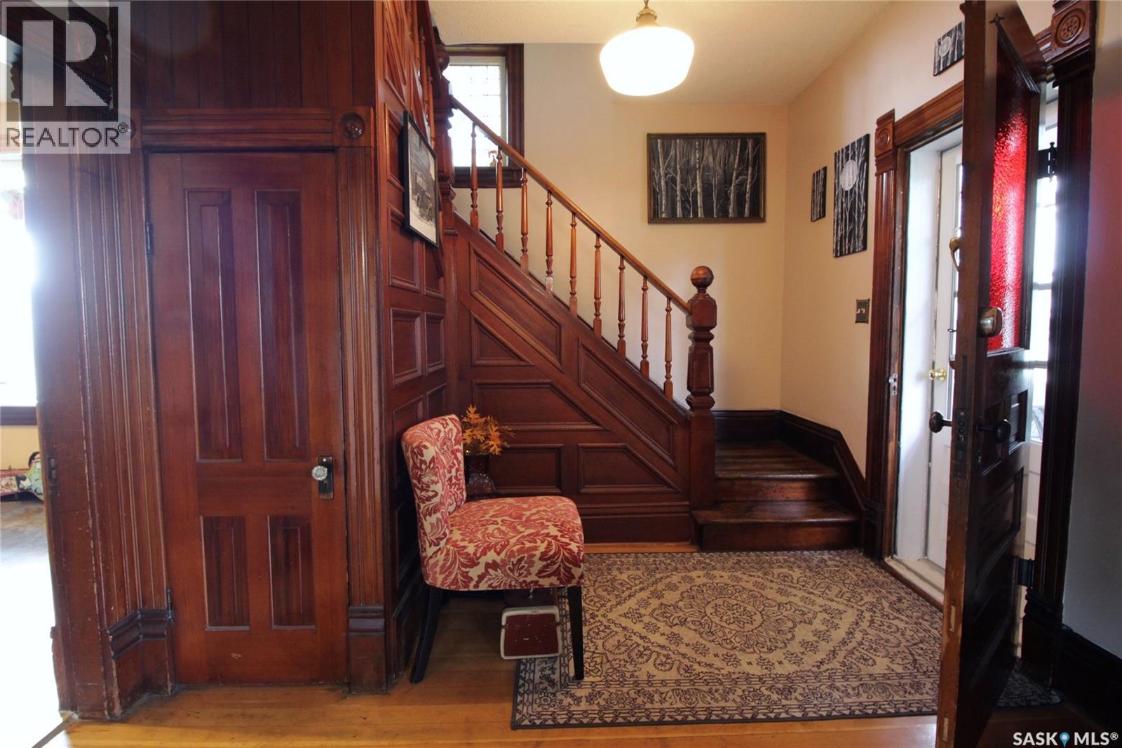 807 Gordon Street, Moosomin, Saskatchewan  S0G 3N0 - Photo 4 - SK019532