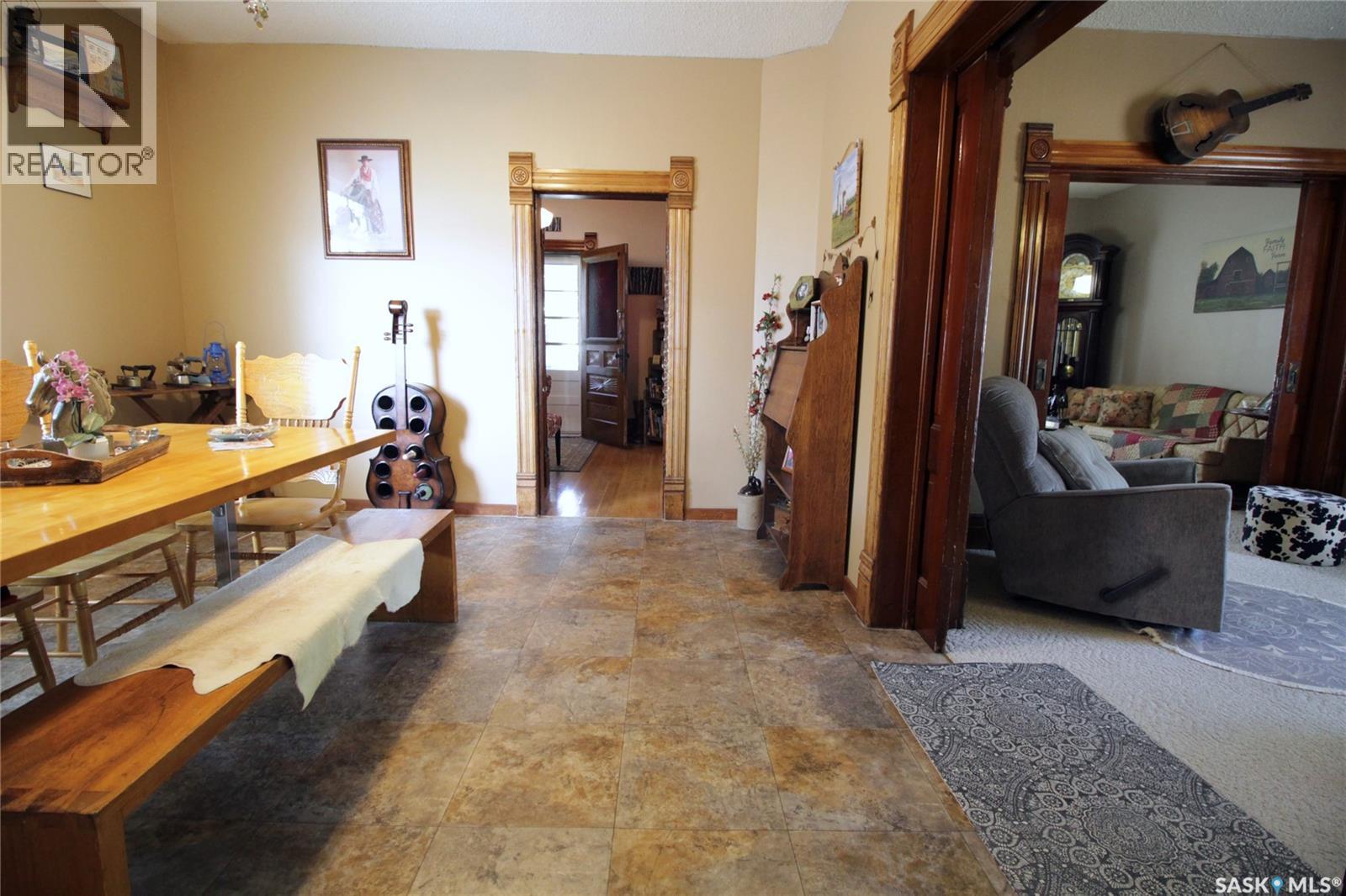 807 Gordon Street, Moosomin, Saskatchewan  S0G 3N0 - Photo 9 - SK019532