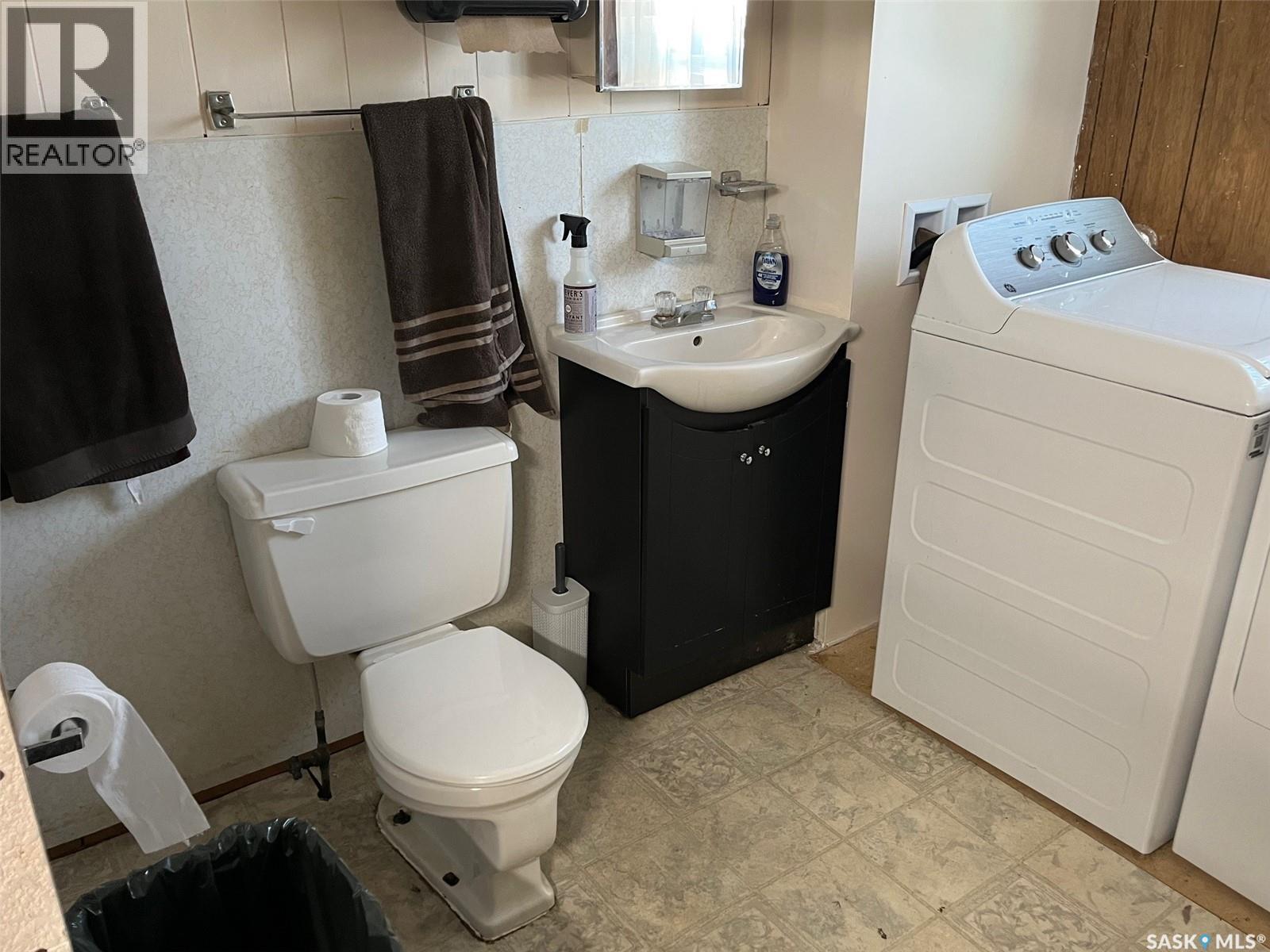 8 Centre Street, Poplar Valley Rm No. 12, Saskatchewan  S0H 1N0 - Photo 22 - SK019523