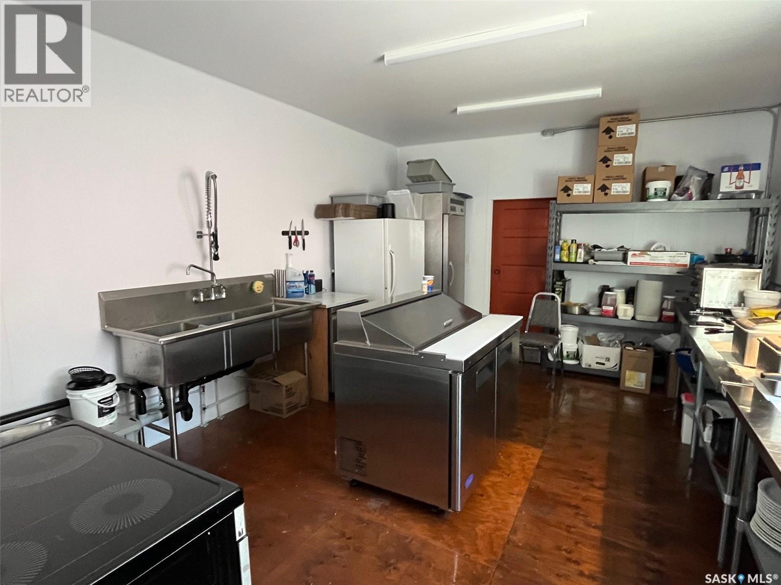 8 Centre Street, Poplar Valley Rm No. 12, Saskatchewan  S0H 1N0 - Photo 4 - SK019523