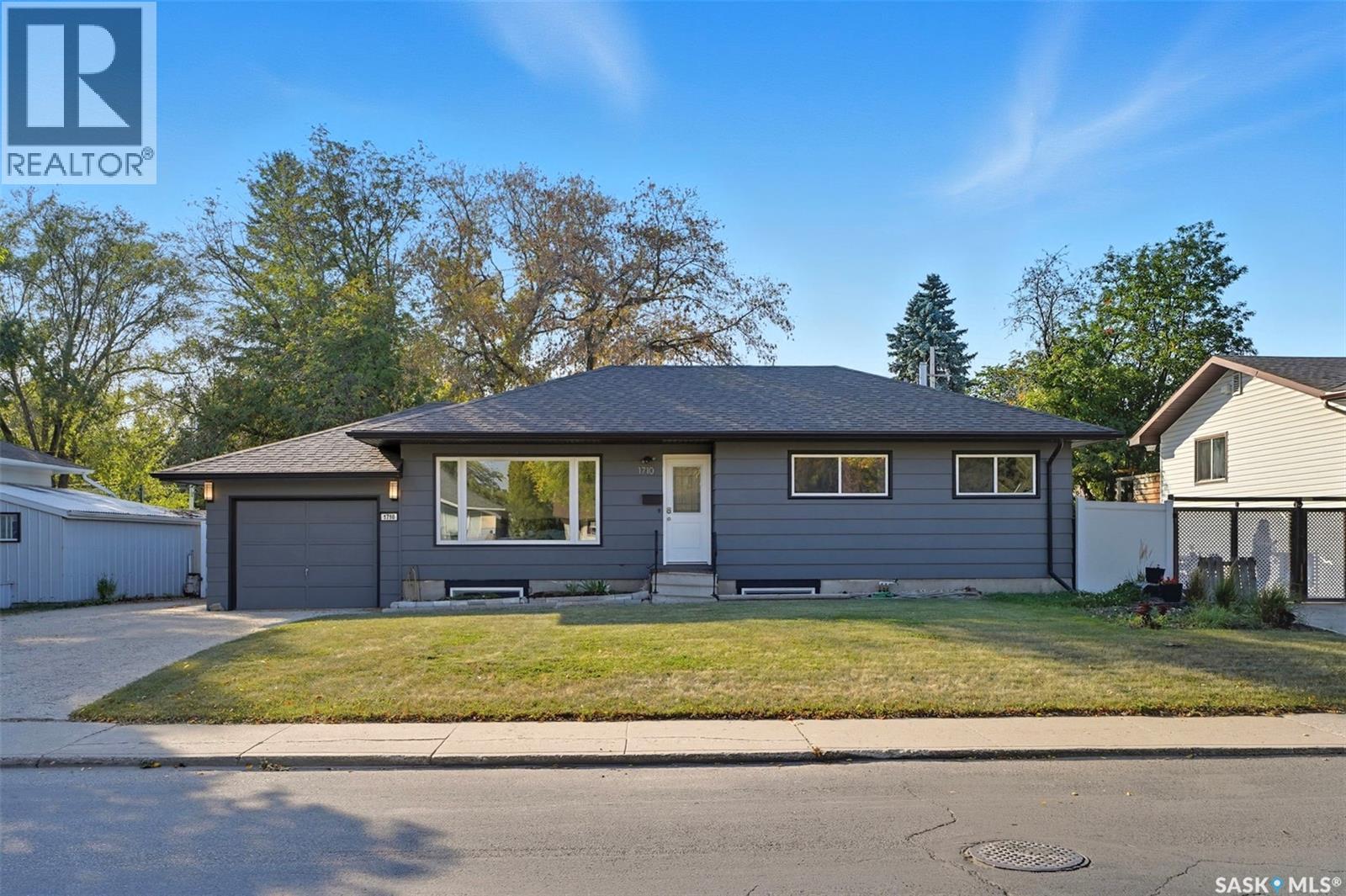 1710 Preston AVENUE S, Saskatoon, Saskatchewan