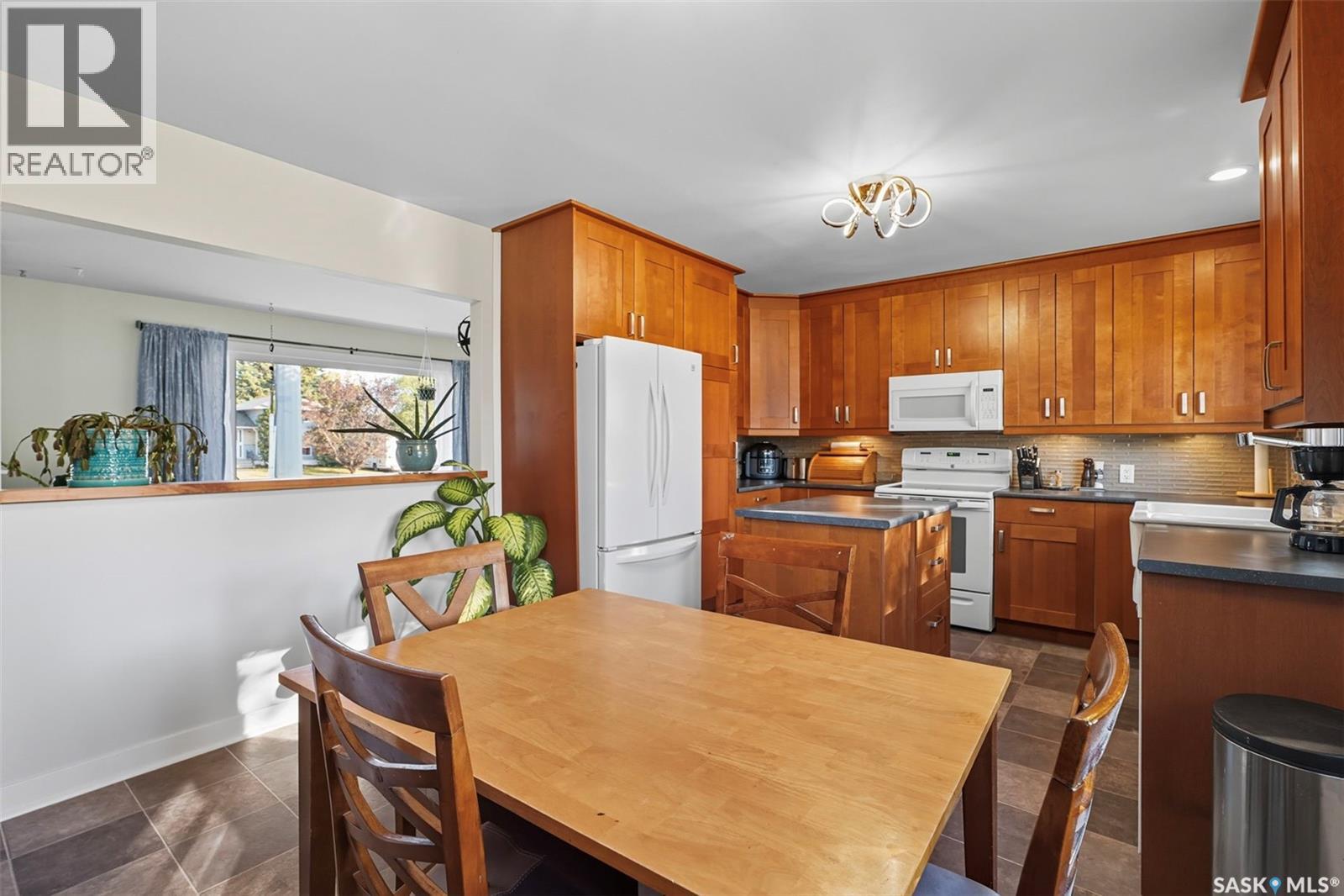 1710 Preston Avenue S, Saskatoon, Saskatchewan  S7H 2V8 - Photo 7 - SK019506