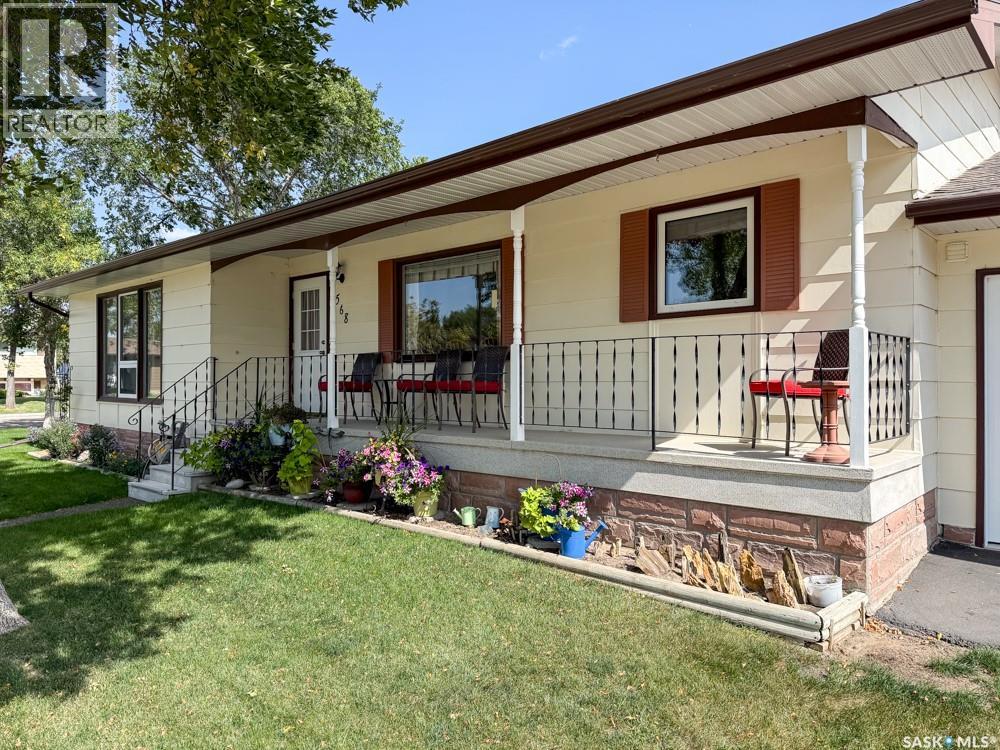 568 Poplar Crescent, Shaunavon, Saskatchewan  S0N 2M0 - Photo 50 - SK019399