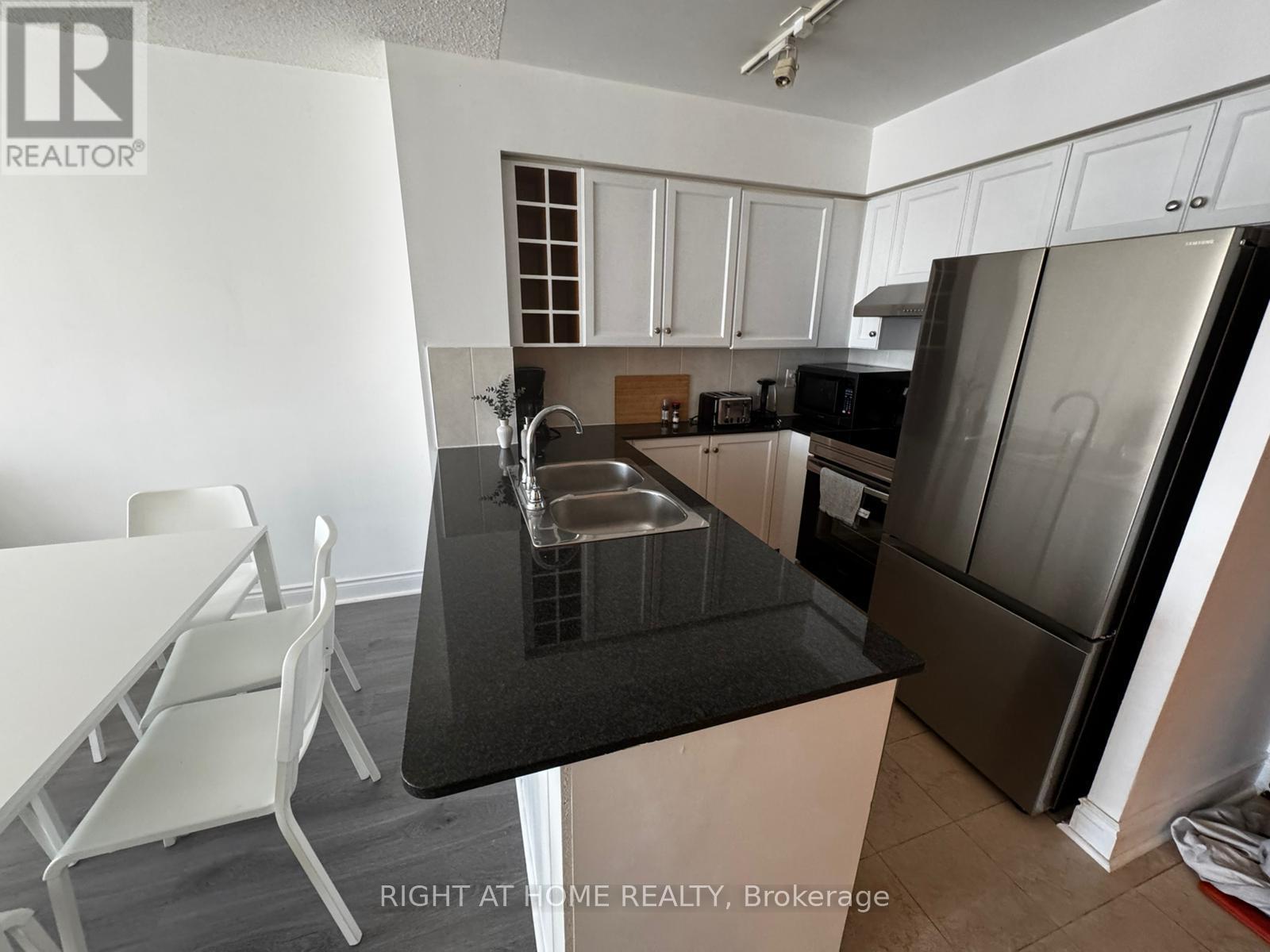 3605 - 210 Victoria Street, Toronto, Ontario  M5B 2R3 - Photo 2 - C12430471