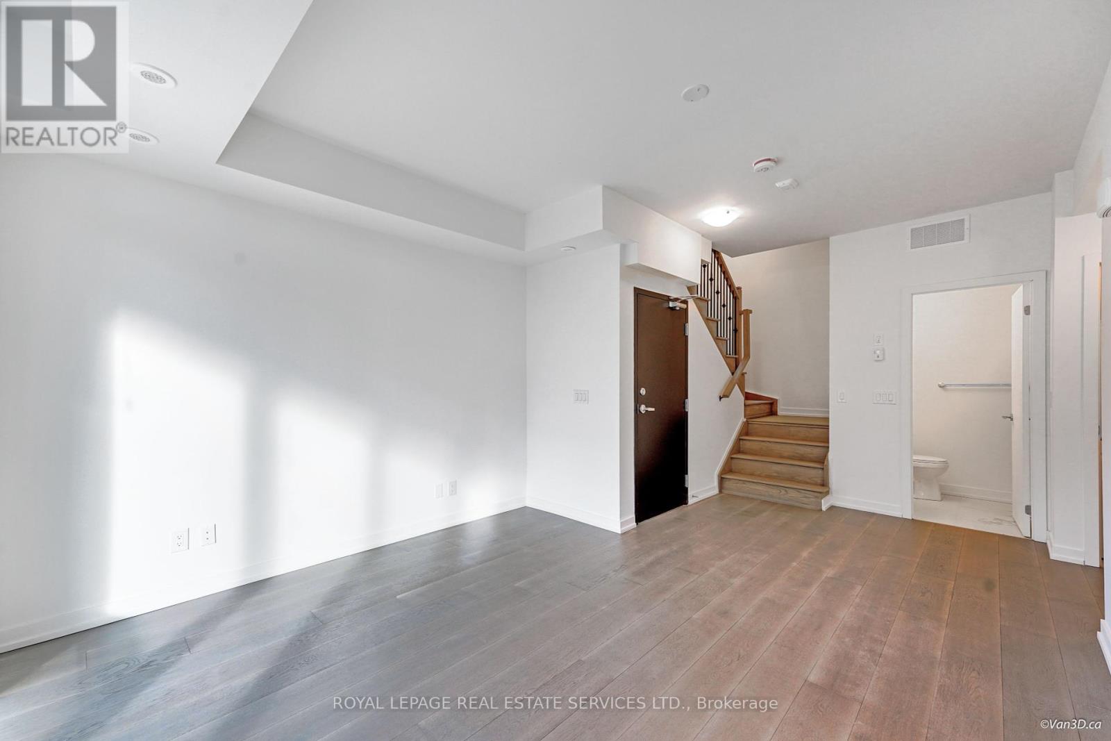 6 - 861 Sheppard Avenue W, Toronto, Ontario  M3H 0E9 - Photo 3 - C12430493