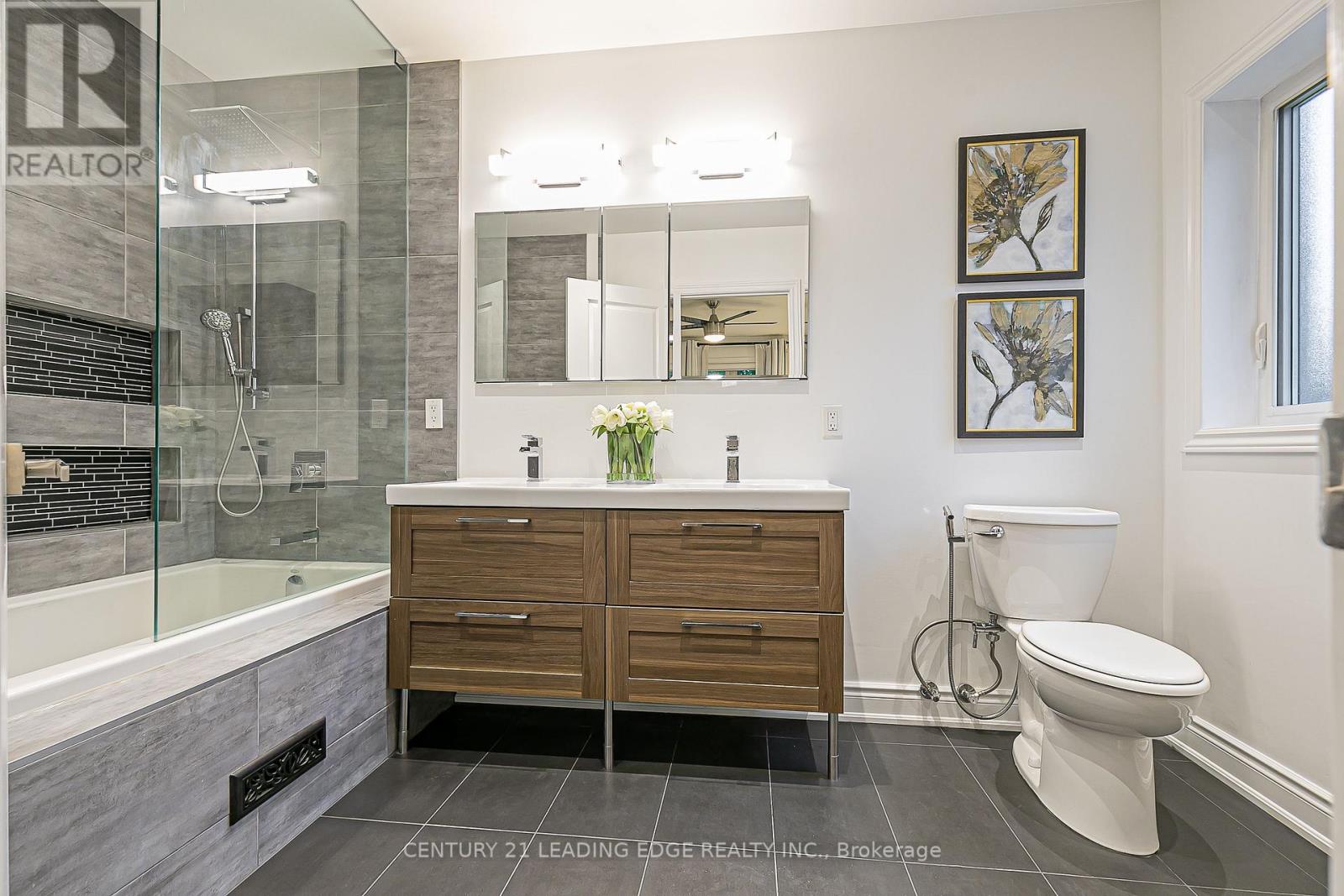 43 Barclay Road, Toronto, Ontario  M3H 3E2 - Photo 20 - C12430497