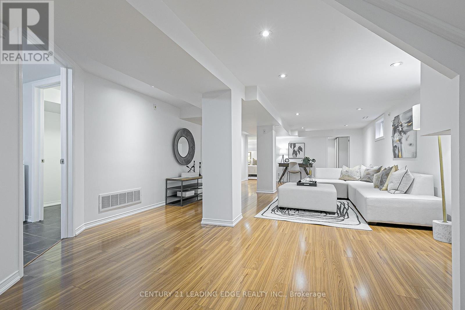 43 Barclay Road, Toronto, Ontario  M3H 3E2 - Photo 24 - C12430497