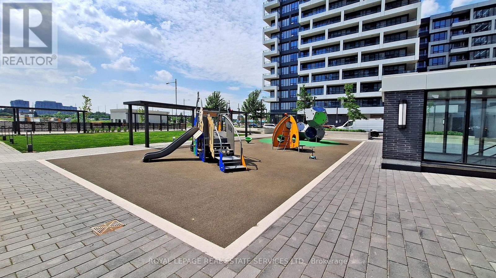 2005 - 38 Water Walk, Markham, Ontario  L3R 6M8 - Photo 47 - N12398681