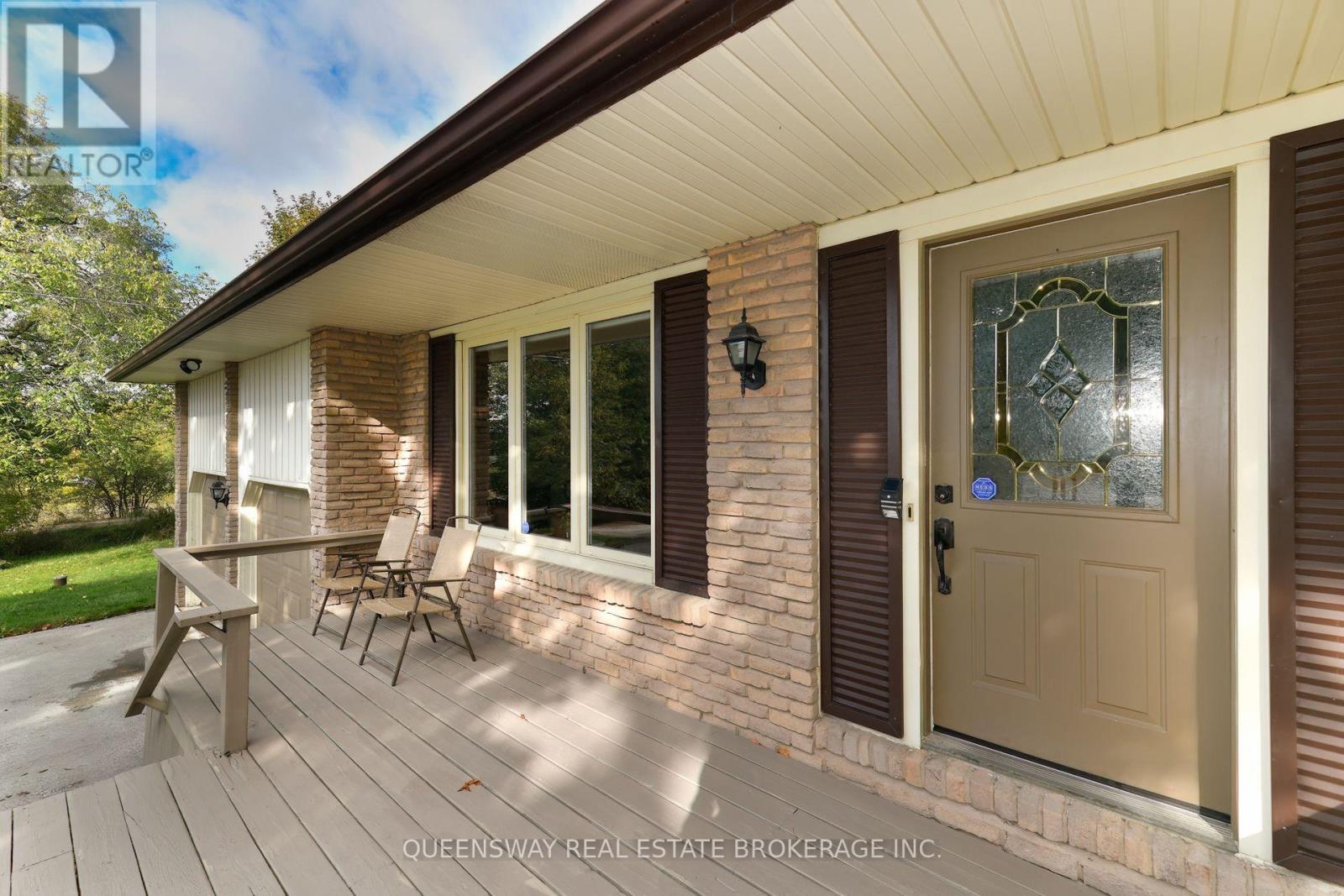 254 Hwy 47, Uxbridge, Ontario  L0C 1A0 - Photo 2 - N12430514