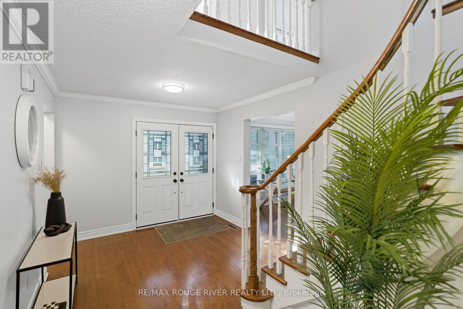 1 Broughton Court, Whitby, Ontario  L1N 6Y8 - Photo 3 - E12430540