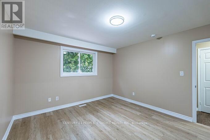 453 Ginger Downs, Mississauga, Ontario  L5A 3A8 - Photo 22 - W12430467