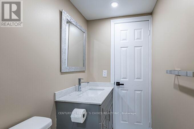 453 Ginger Downs, Mississauga, Ontario  L5A 3A8 - Photo 32 - W12430467