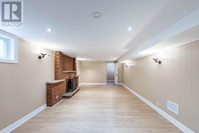 453 Ginger Downs, Mississauga, Ontario  L5A 3A8 - Photo 38 - W12430467
