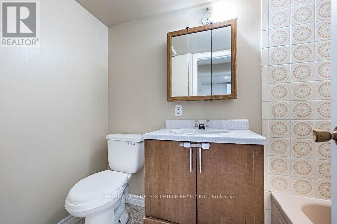 453 Ginger Downs, Mississauga, Ontario  L5A 3A8 - Photo 47 - W12430467