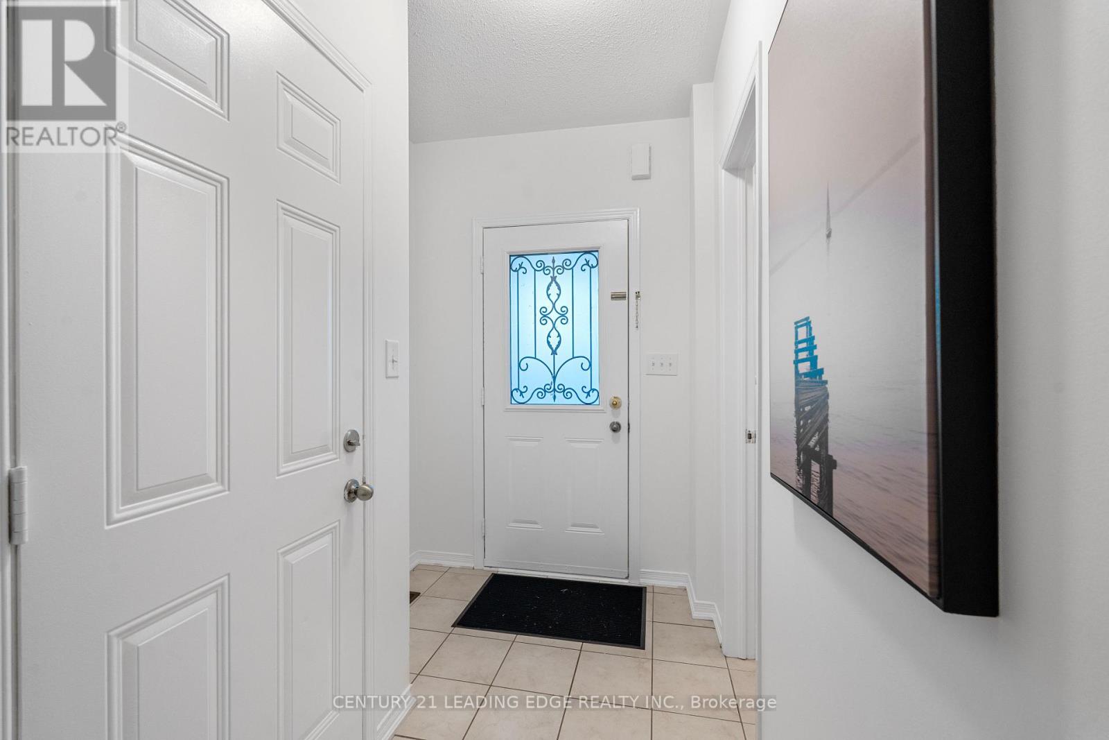 1339 Brandon Terrace, Milton, Ontario  L9T 7R4 - Photo 4 - W12430483