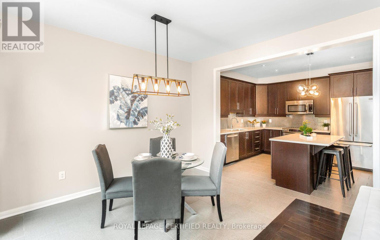 255 Cochrane Terrace, Milton (Wi Willmott), Ontario  L9T 8C8 - Photo 15 - W12430496