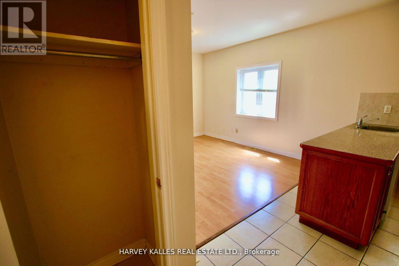 5 - 775 Ossington Avenue, Toronto, Ontario  M6G 3T8 - Photo 11 - W12430502
