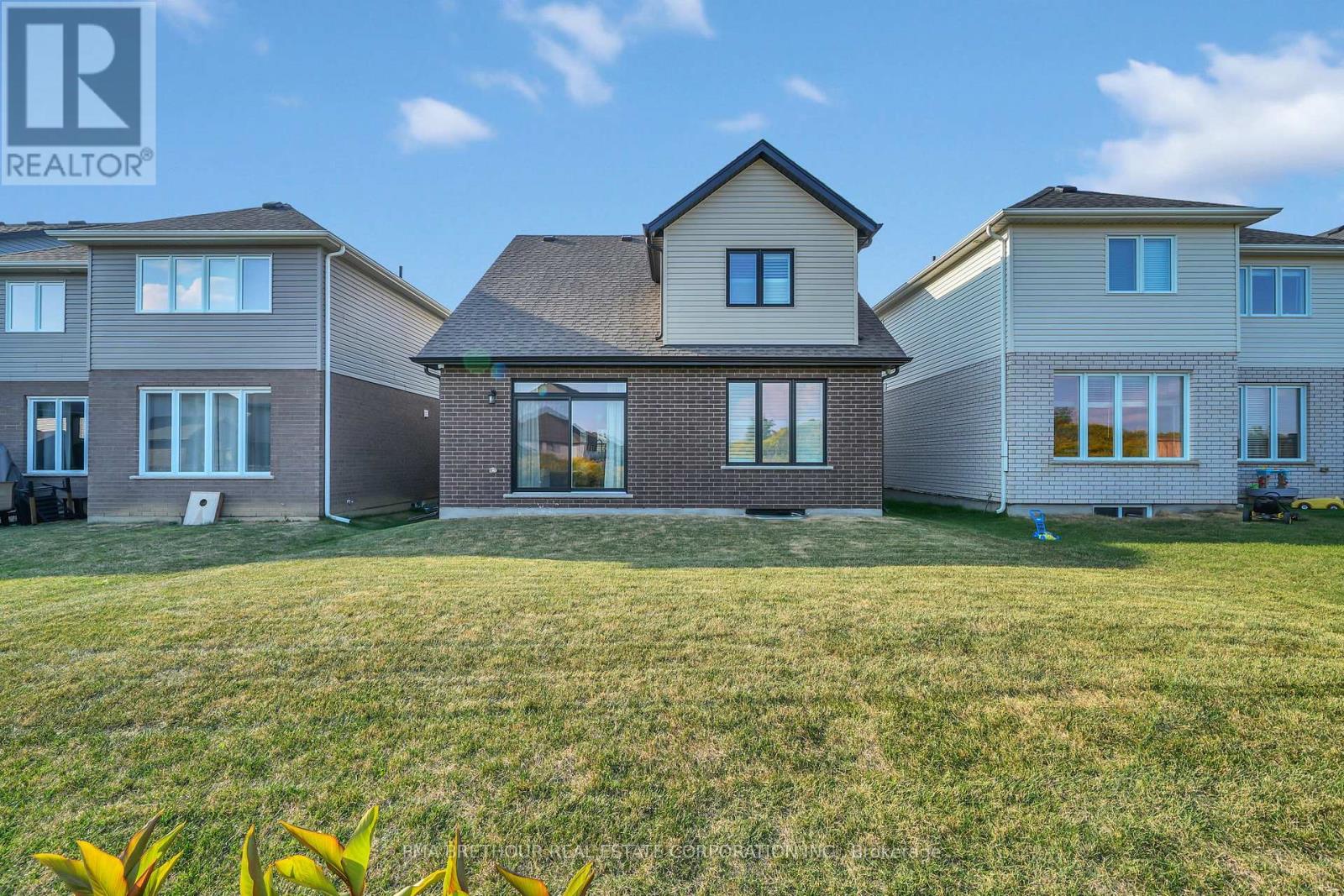 228 Haylock Avenue, Centre Wellington, Ontario  N0B 1S0 - Photo 39 - X12430478