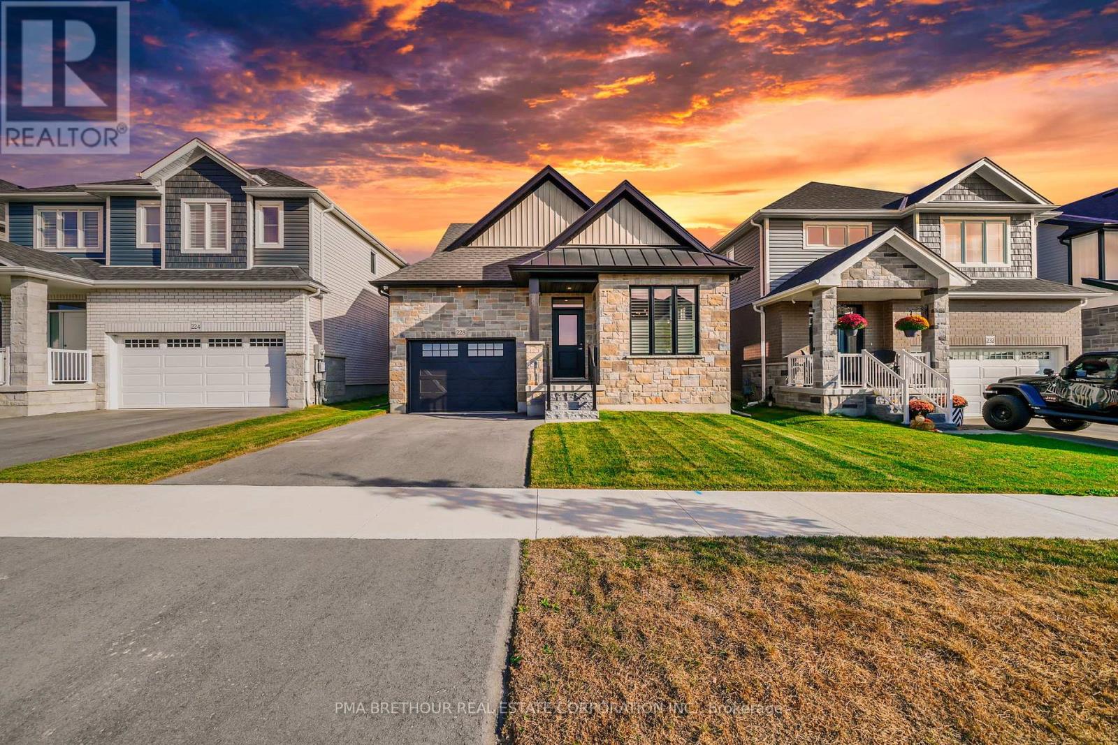 228 Haylock Avenue, Centre Wellington, Ontario  N0B 1S0 - Photo 41 - X12430478