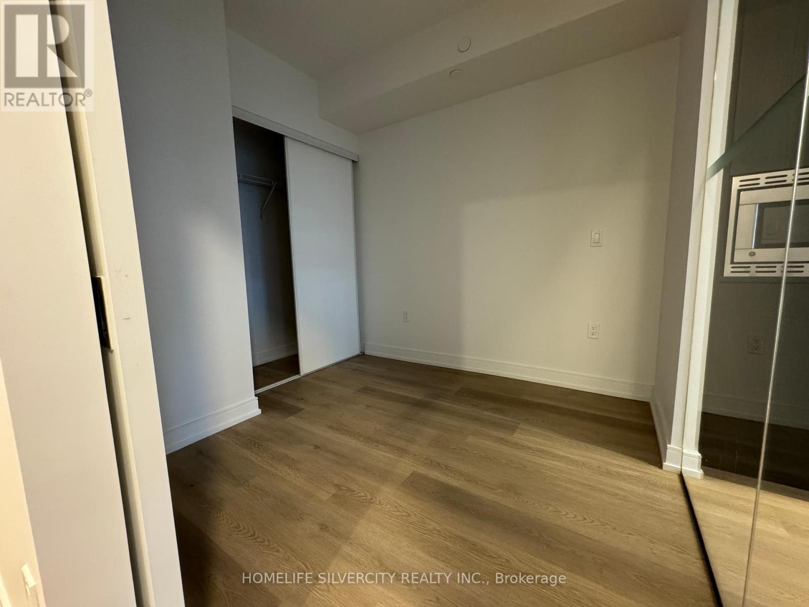 406 - 1 Jarvis Street, Hamilton, Ontario  L8R 3J2 - Photo 13 - X12430492
