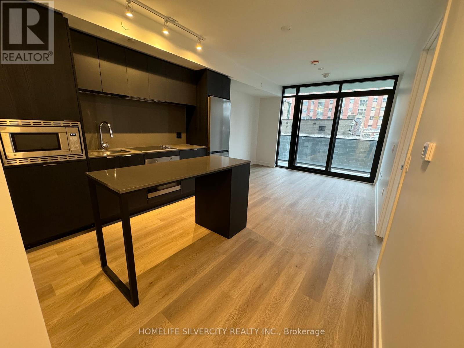 406 - 1 Jarvis Street, Hamilton, Ontario  L8R 3J2 - Photo 8 - X12430492