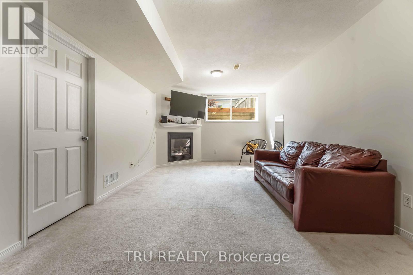 217 Sorento Street, Ottawa, Ontario  K2J 0B6 - Photo 28 - X12425799