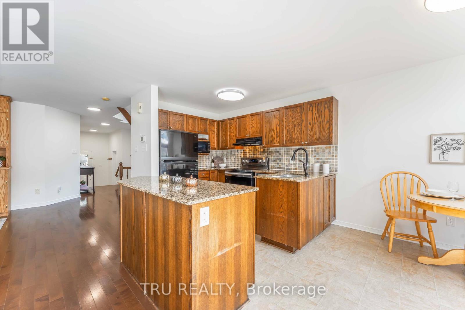 217 Sorento Street, Ottawa, Ontario  K2J 0B6 - Photo 6 - X12425799