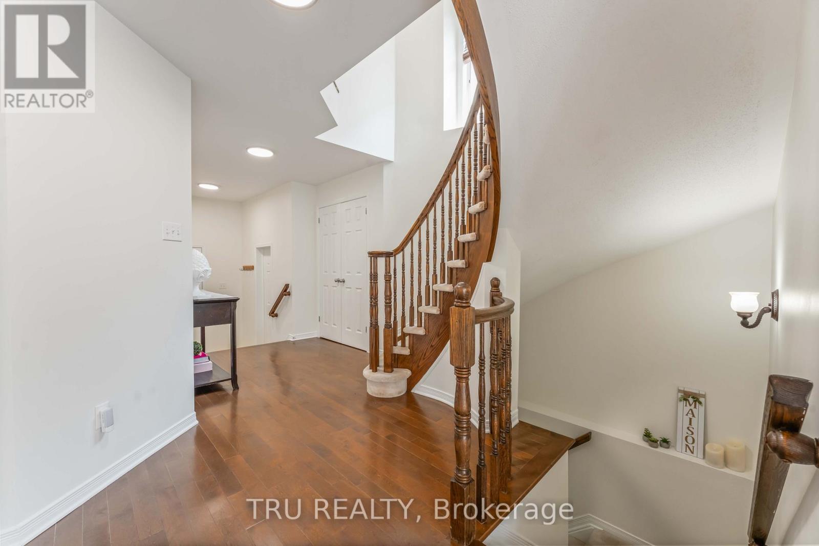 217 Sorento Street, Ottawa, Ontario  K2J 0B6 - Photo 5 - X12425799