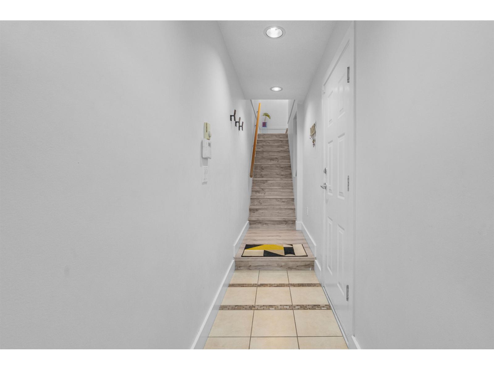 174 16177 83 Avenue, Surrey, British Columbia  V4N 5T3 - Photo 4 - R3052105